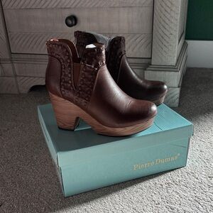 Pierre Dumas Women's Dark Brown Ankle Booties